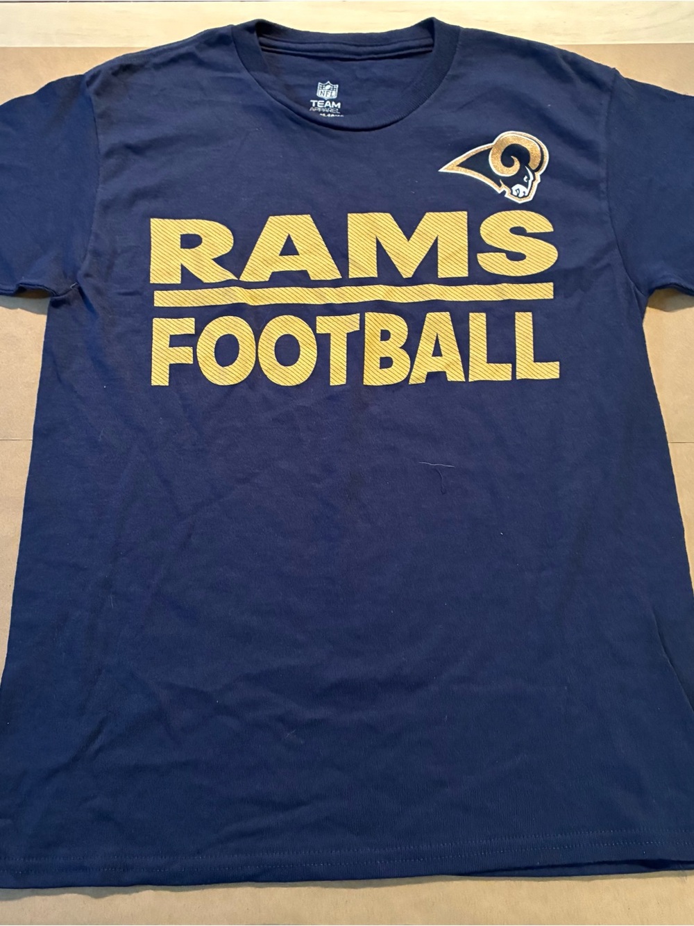 NFL Los Angeles Rams Navy & Gold Team Football Tee Size M 100% Cotton